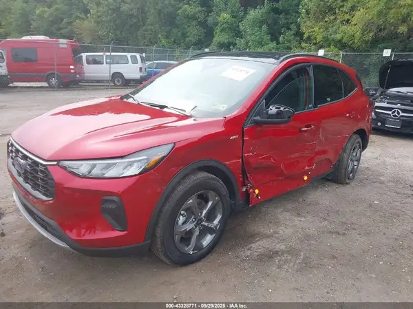 1FMCU9MNXSUA15799 2025 FORD ESCAPE - Image 2