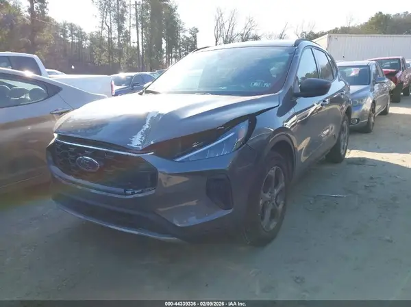 1FMCU9MNXSUB18561 2025 FORD ESCAPE - Image 2