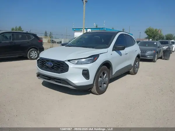 1FMCU9MZ4SUA78447 2025 FORD ESCAPE - Image 2