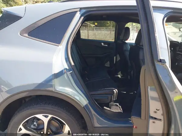 1FMCU9NA1SUA25813 2025 FORD ESCAPE - Image 8