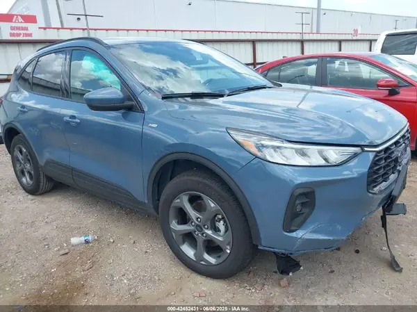 1FMCU9NA1SUA83288 2025 FORD ESCAPE - Image 1