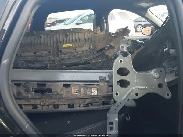 1FMCU9NA2SUA87480 2025 FORD ESCAPE - Image 8