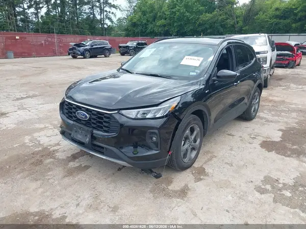 1FMCU9NA2SUB22843 2025 FORD ESCAPE - Image 2