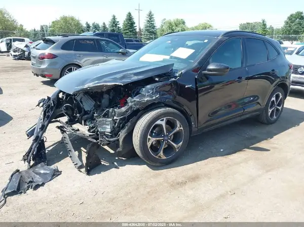 1FMCU9NA3PUB19232 2023 FORD ESCAPE - Image 2