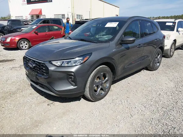 1FMCU9NA3SUB23094 2025 FORD ESCAPE - Image 2