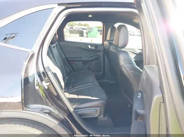 1FMCU9NA3SUB43734 2025 FORD ESCAPE - Image 8