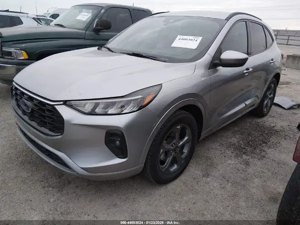 1FMCU9NA4PUA32309 2023 FORD ESCAPE - Image 2