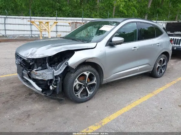 1FMCU9NA4PUB17635 2023 FORD ESCAPE - Image 2