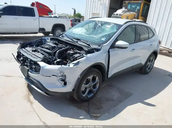 1FMCU9NA4SUA73693 2025 FORD ESCAPE - Image 2