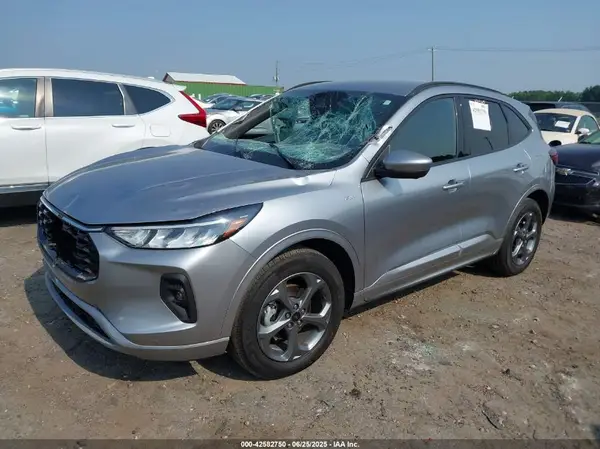 1FMCU9NA5PUA73533 2023 FORD ESCAPE - Image 2