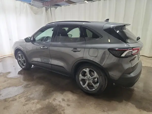 1FMCU9NA5SUB33156 2025 FORD ESCAPE - Image 2