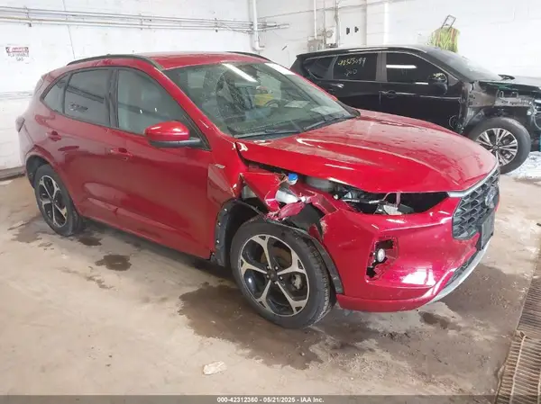 1FMCU9NA6PUA05371 2023 FORD ESCAPE - Image 1