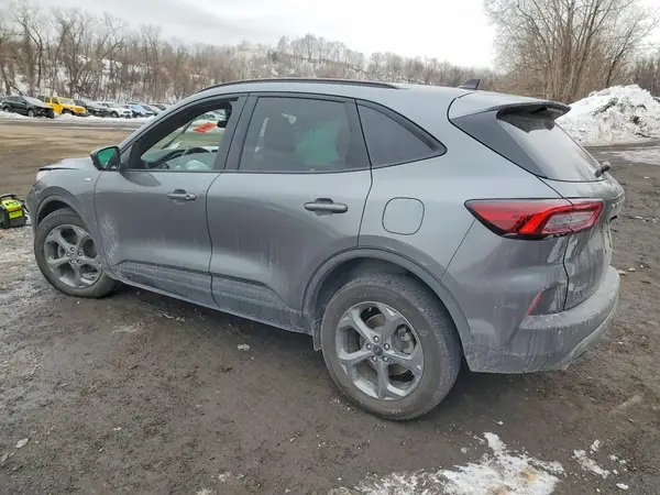 1FMCU9NA7SUA18879 2025 FORD ESCAPE - Image 2