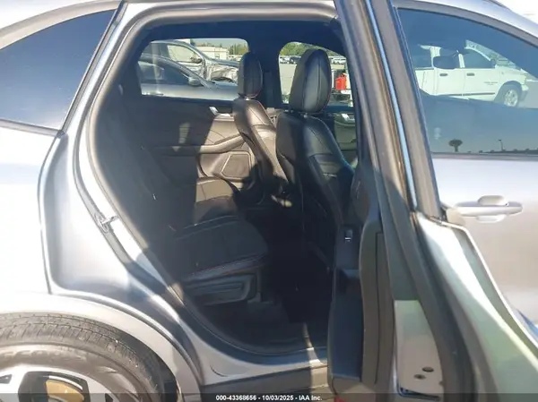 1FMCU9NA8PUA02407 2023 FORD ESCAPE - Image 8