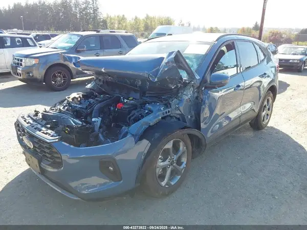 1FMCU9NAXSUB03506 2025 FORD ESCAPE - Image 2