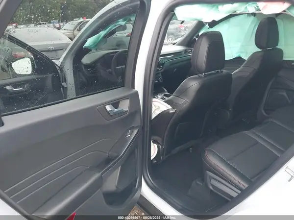 1FMCU9NZ3SUB16328 2025 FORD ESCAPE - Image 8