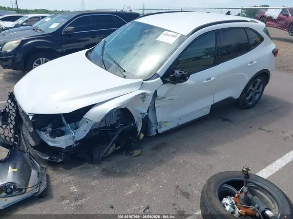1FMCU9NZ3TUA12231 2026 FORD ESCAPE - Image 2