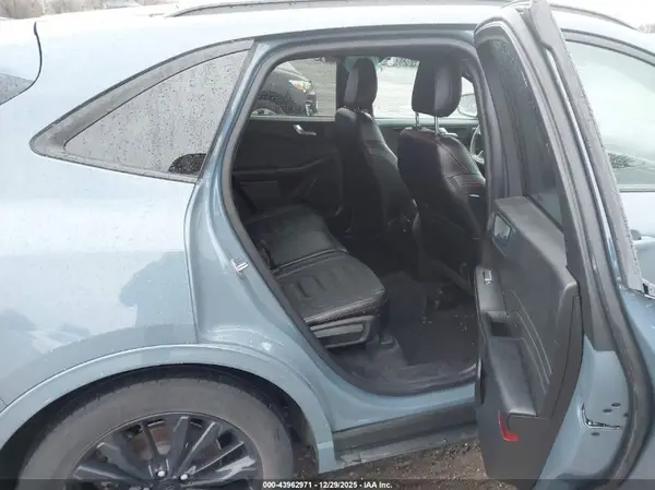 1FMCU9PA0PUA94335 2023 FORD ESCAPE - Image 8