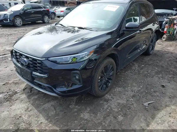 1FMCU9PA5SUA05268 2025 FORD ESCAPE - Image 2