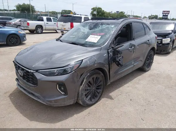 1FMCU9PA9PUA93670 2023 FORD ESCAPE - Image 2