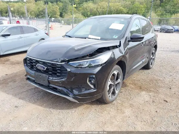 1FMCU9PZ0PUB01953 2023 FORD ESCAPE - Image 2