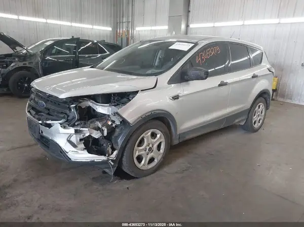 1FMCUOF77HUB44117 2017 FORD ESCAPE - Image 2