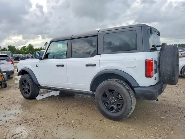 1FMDE1BH2RLA62700 2024 FORD BRONCO - Image 2