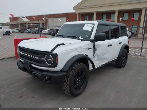 1FMDE1BH4RLA71687 2024 FORD BRONCO - Image 2