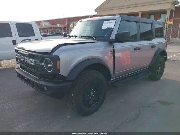 1FMDE1BH5RLB38488 2024 FORD BRONCO - Image 2