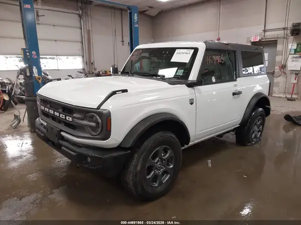 1FMDE5AH0NLB11735 2022 FORD BRONCO - Image 2
