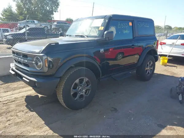 1FMDE5AH1PLB57187 2023 FORD BRONCO - Image 2