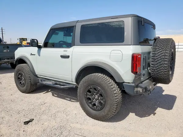 1FMDE5AH2NLB18315 2022 FORD BRONCO - Image 2