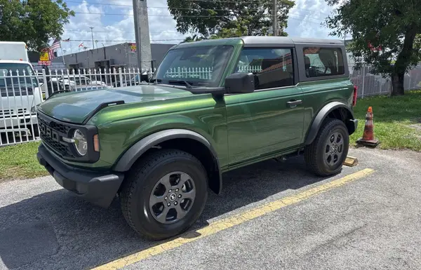 1FMDE5AH2PLA82144 2023 FORD BRONCO - Image 2