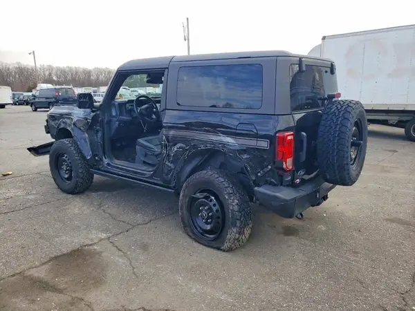 1FMDE5AH4PLA90083 2023 FORD BRONCO - Image 2