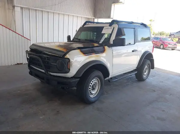 1FMDE5AH5NLB10354 2022 FORD BRONCO - Image 2