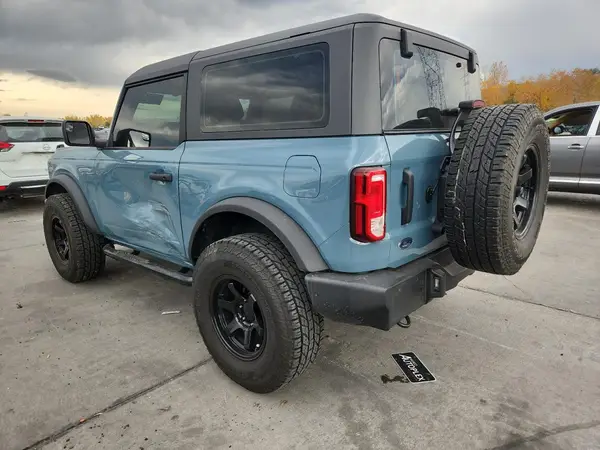 1FMDE5AH5PLA90609 2023 FORD BRONCO - Image 2