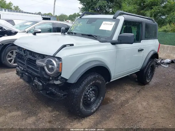1FMDE5AH5PLB27206 2023 FORD BRONCO - Image 2