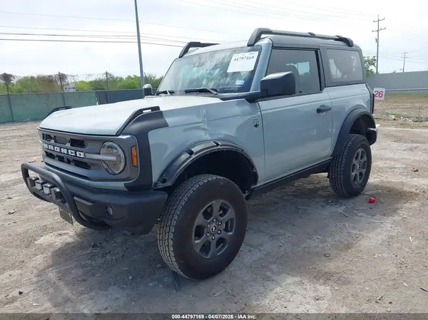 1FMDE5AH9NLA74555 2022 FORD BRONCO - Image 2