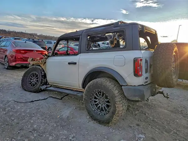 1FMDE5AH9NLB71559 2022 FORD BRONCO - Image 2