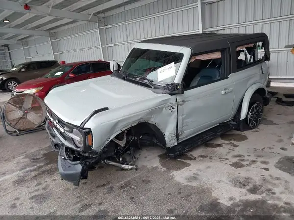 1FMDE5AH9PLB81933 2023 FORD BRONCO - Image 2
