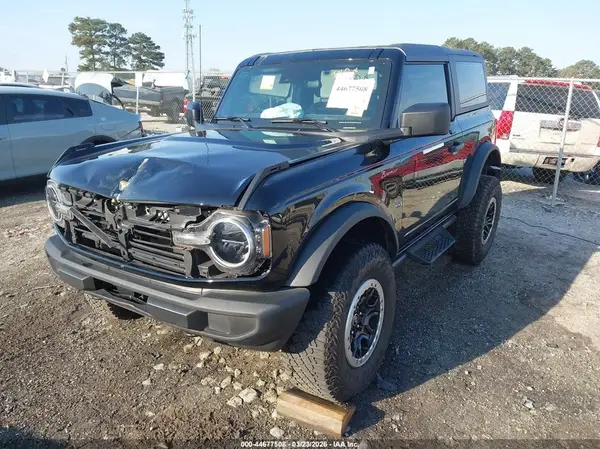 1FMDE5AHXPLB27461 2023 FORD BRONCO - Image 2
