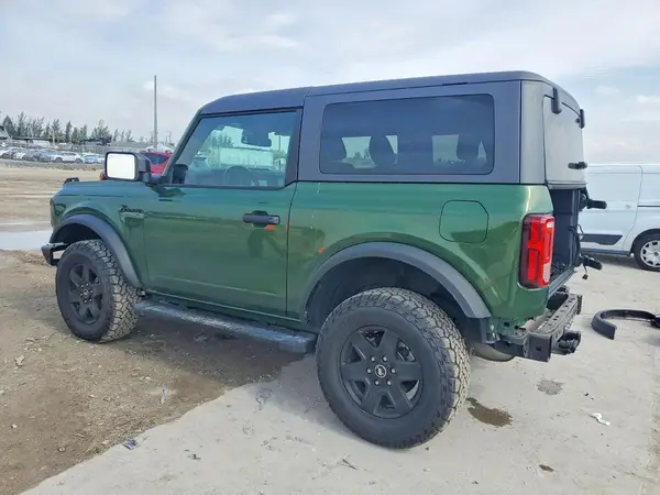 1FMDE5AP1NLA70426 2022 FORD BRONCO - Image 2