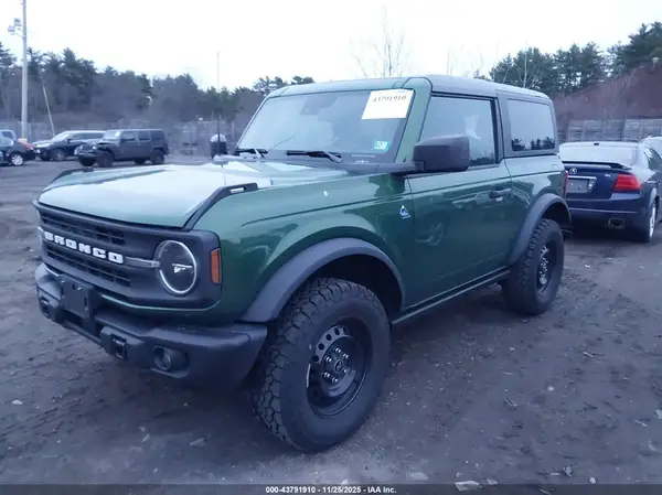 1FMDE5AP2PLB70912 2023 FORD BRONCO - Image 2