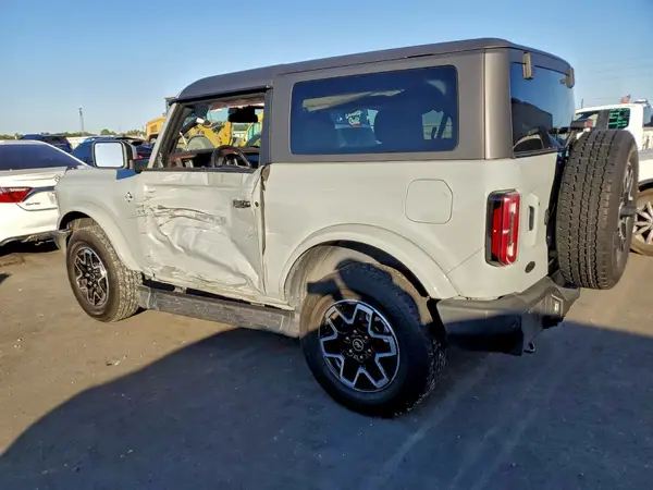 1FMDE5APXPLB22350 2023 FORD BRONCO - Image 2