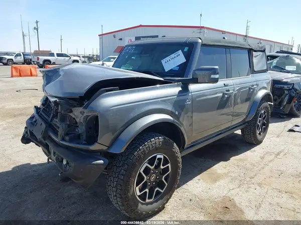 1FMDE5BH0MLA88762 2021 FORD BRONCO - Image 2