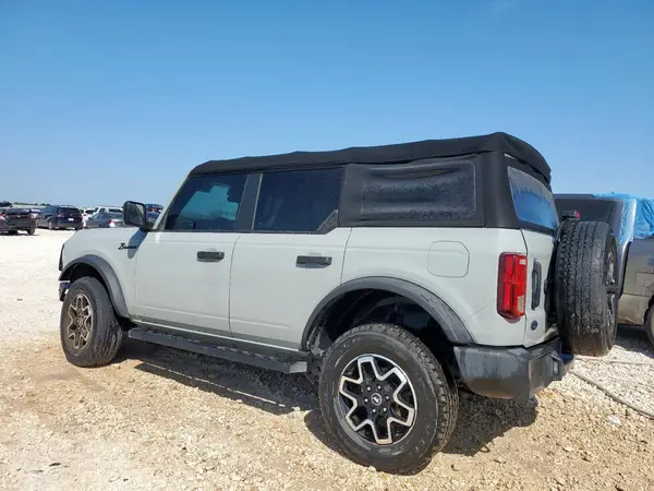 1FMDE5BH0NLA74443 2022 FORD BRONCO - Image 2