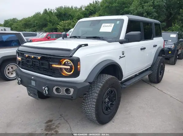 1FMDE5BH1NLB16280 2022 FORD BRONCO - Image 2