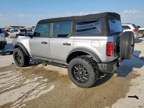 1FMDE5BH1PLB05489 2023 FORD BRONCO - Image 2
