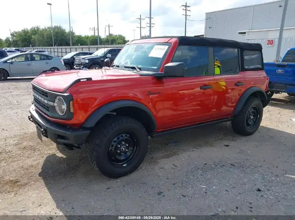 1FMDE5BH1PLB27668 2023 FORD BRONCO - Image 2