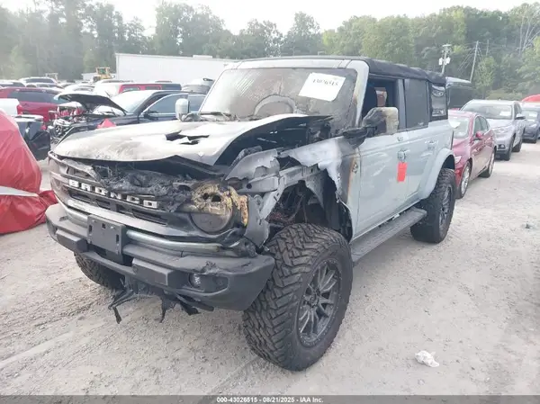 1FMDE5BH2NLA85329 2022 FORD BRONCO - Image 2